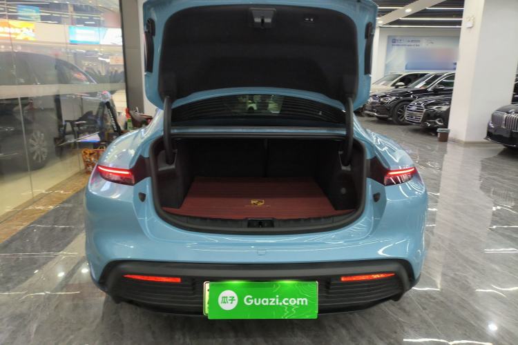 Used Porsche Taycan 2022-Year Updated Taycan