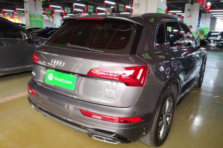 Used Audi Q5L 2023 40T Luxury Dynamic Model Rear Right 45 Deg