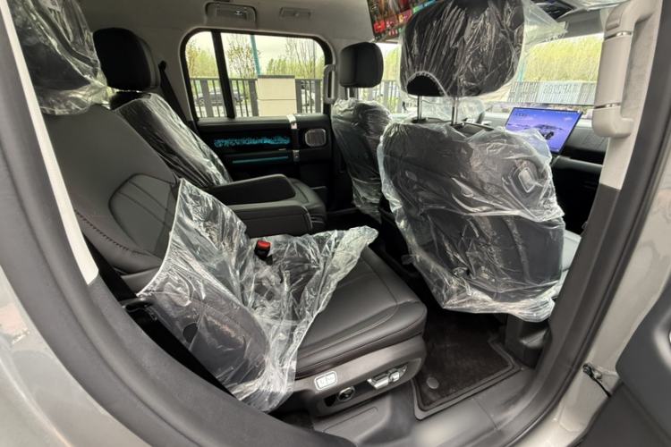 Used Jetour Zongheng G700 Trailblazer 2025 Model Xiangjing Edition 6-seater Interior 5