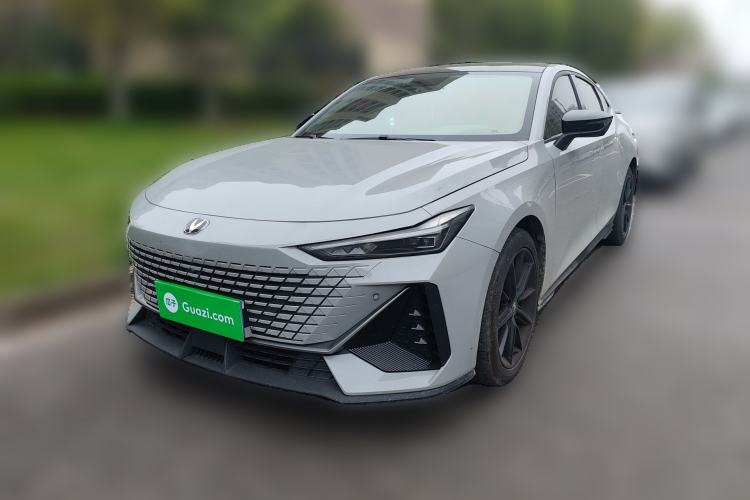 Used CHANGAN UNI-V 2022 1.5T Prestige Version