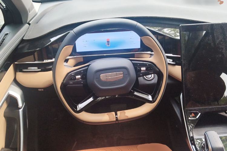 Used Geely Auto FX11 2023 1.5TD DCT Prestige Edition
