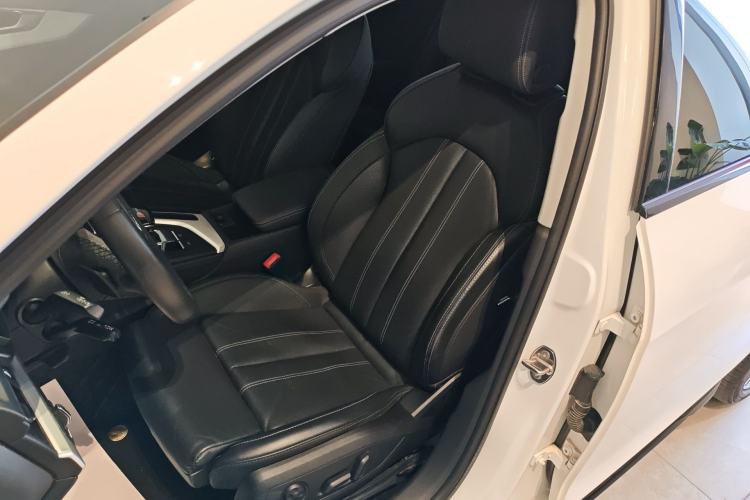 Used Audi A4L 2022 40 TFSI Luxury Dynamic Model Left Front Seat