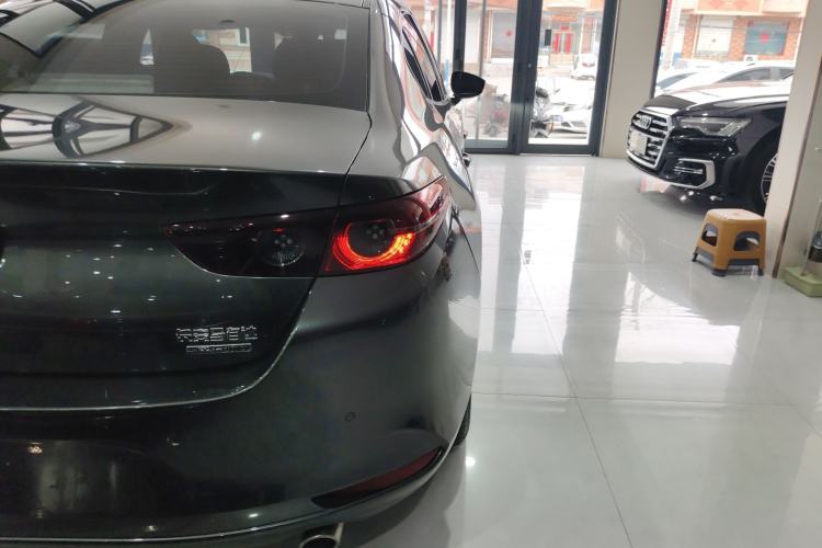 Used Mazda 3 Axela 2020 1.5L Automatic Zhiyue Sunroof Version Right Rear Taillight