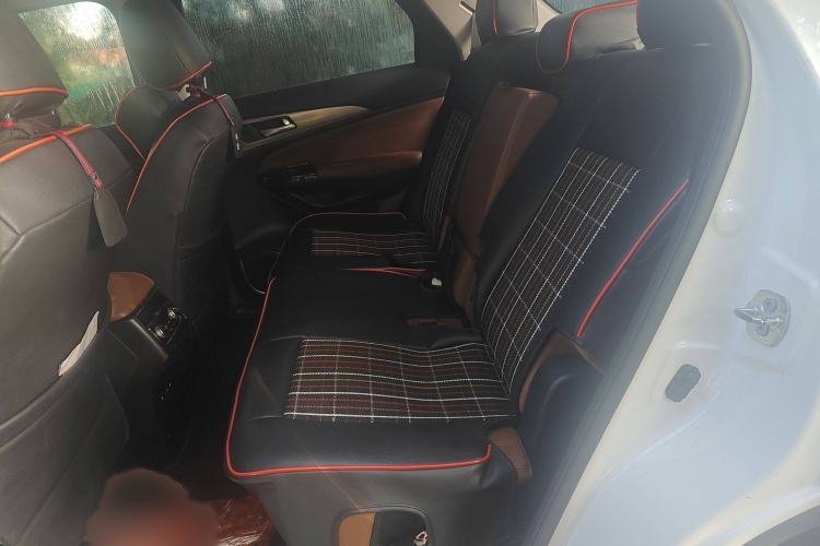 Used Changan CS95 2017 2.0T Two-Wheel Drive Zhituo Edition
