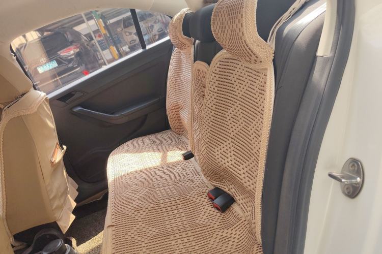 Used Volkswagen Jetta 2015 1.6L Manual Fashion Edition