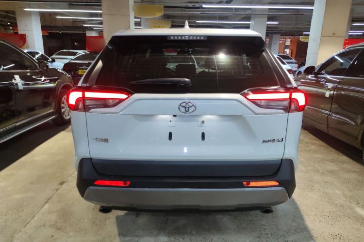 Used Toyota RAV4 2020 2.0L CVT Two-Wheel Drive Fashion PLUS Edition