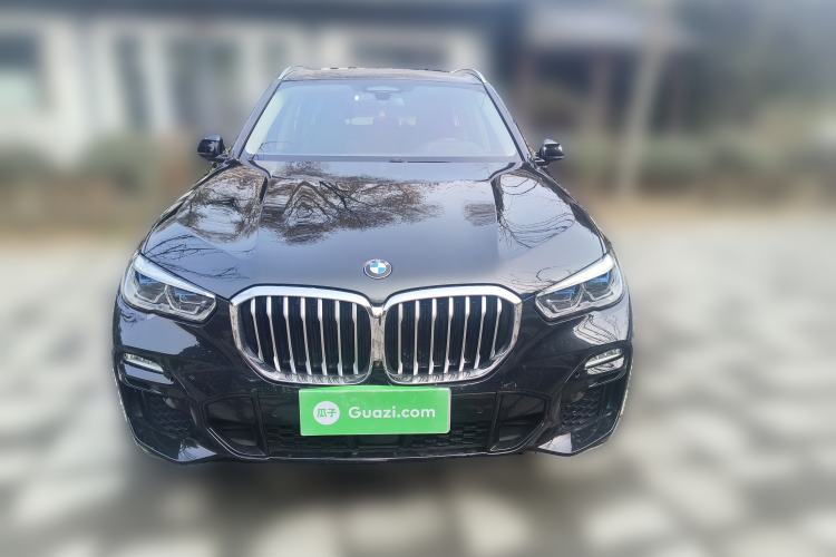 Used BMW X5 2021 xDrive40i Luxury Model with M Sport Package
