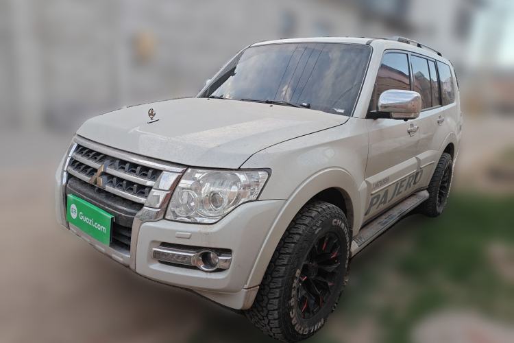 Used Mitsubishi Pajero 