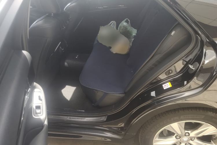 Used Toyota Crown 2015 2.5L Fashion Limited Edition
