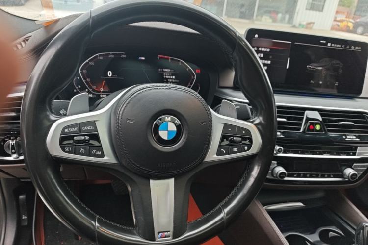 Used BMW 5 Series 2021 Facelifted 530Li Leading Edition M Sport Package Steering Wheel