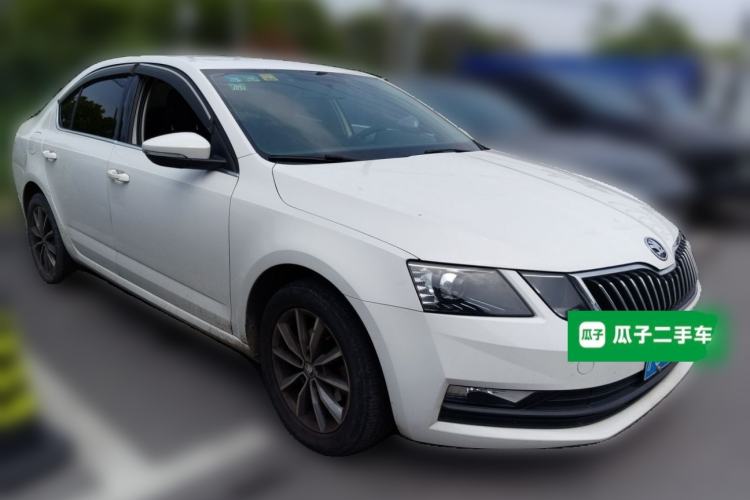 Used Skoda Octavia 2022 1.5L Manual Comfort Edition Front Right 45 Deg