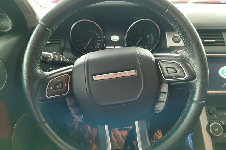 Used Land Rover Range Evoque 2015 2.0T 5-Door Ignite Edition Interior 4