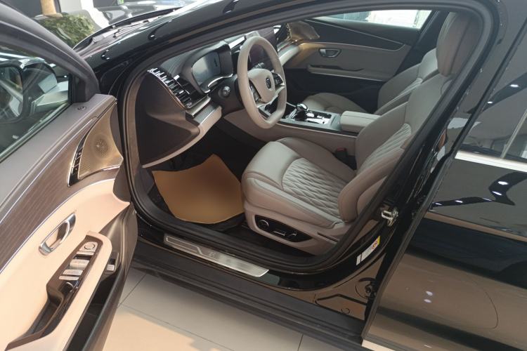 Used BYD Han 2025 DM-i Intelligent Driving Edition 125KM LiDAR Flagship Model Driver Seat