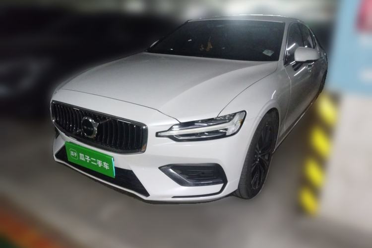 Used Volvo S60 2023 B4 Zhiyuan Luxury Edition