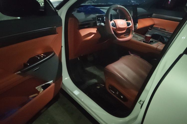 Used Dongfeng eπ eπ008 2024 636Max All-Electric Version 6 Seats