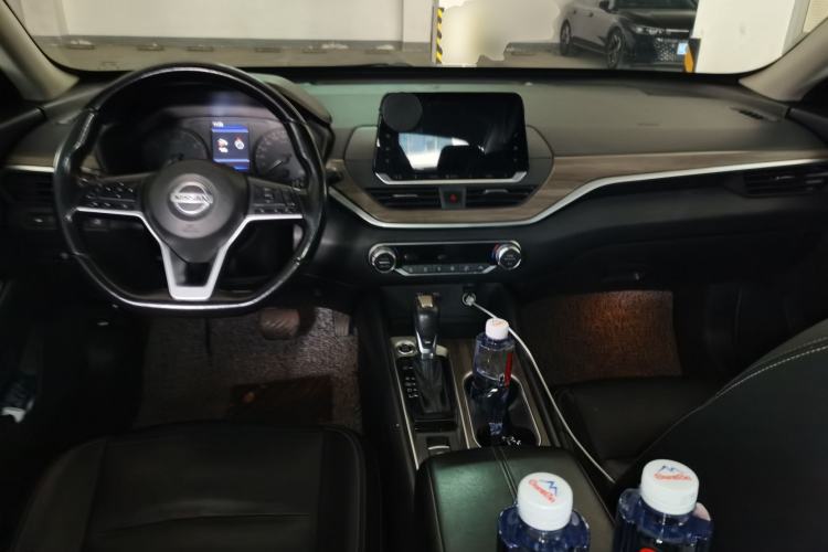 Used Nissan Teana 2021 2.0L XL Comfort Edition Center Console