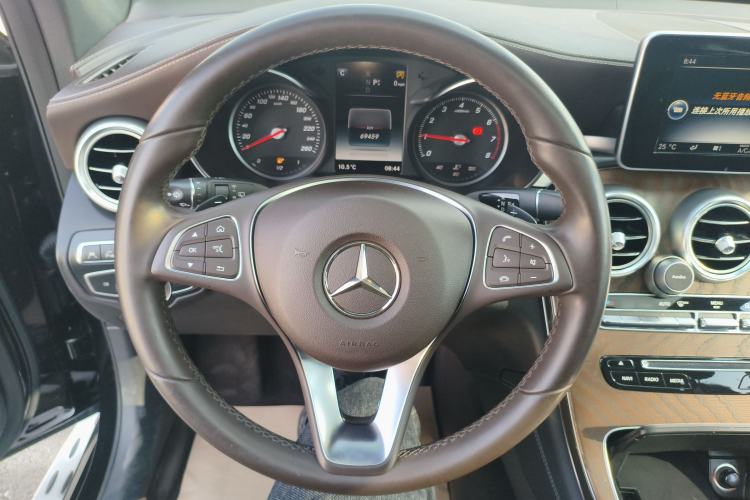 Used Mercedes-Benz GLC 2017 GLC 300 4MATIC Sport Edition
