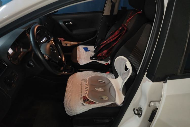 Used Volkswagen Polo 2016 1.6L Automatic Comfort Model