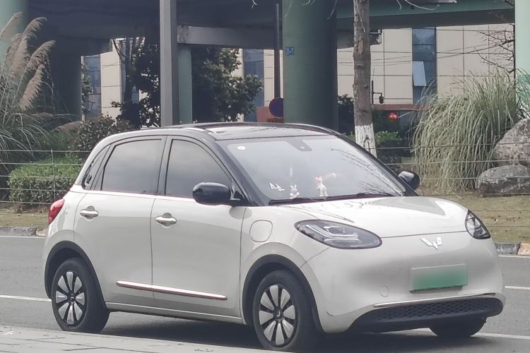 Used Wuling Bingo 2023 333 km Lingxi Connected+ Version