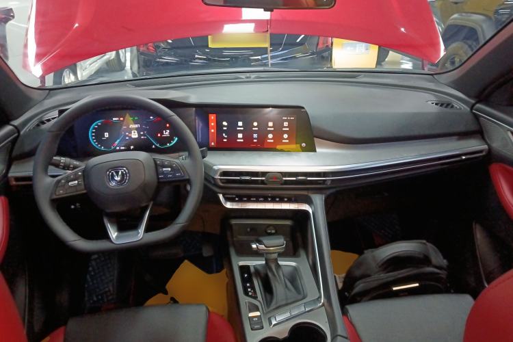 Used CHANGAN CS35PLUS 2021 Blue Whale NE 1.4T DCT Luxury Model
