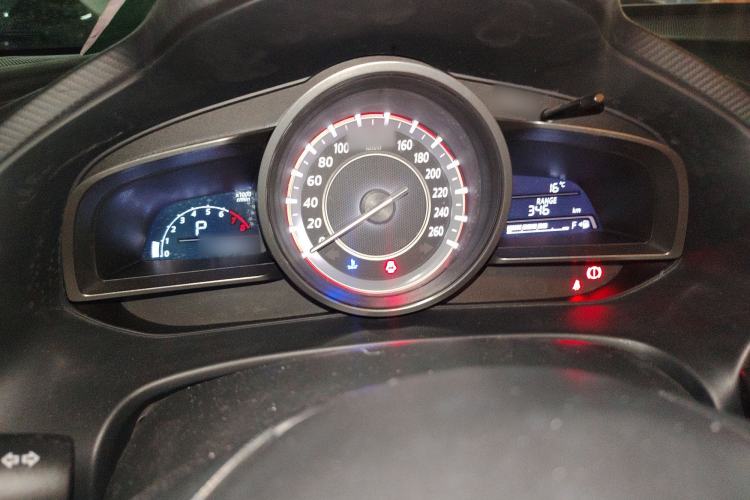 Used Mazda 3 Axela 2014 Sedan 2.0L Automatic Sport Model
