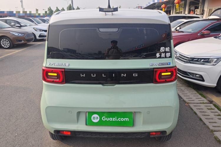 Used Wuling Hongguang MINIEV 2021 Macaron Sandwich Model 170 km Lithium Iron Phosphate
