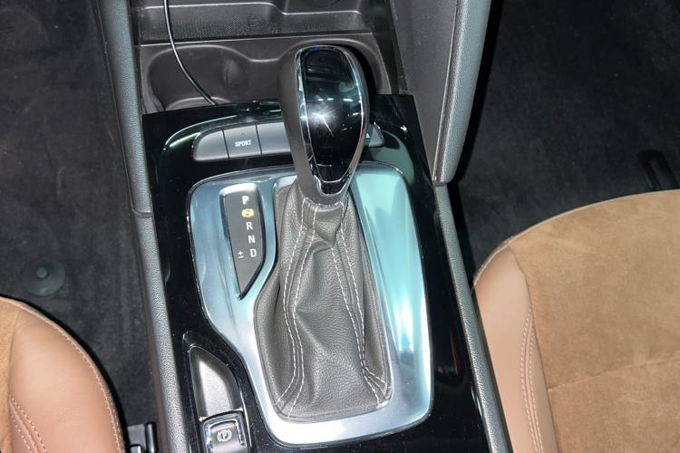 Used Buick Regal 2019 20T Elite Version China VI Standard