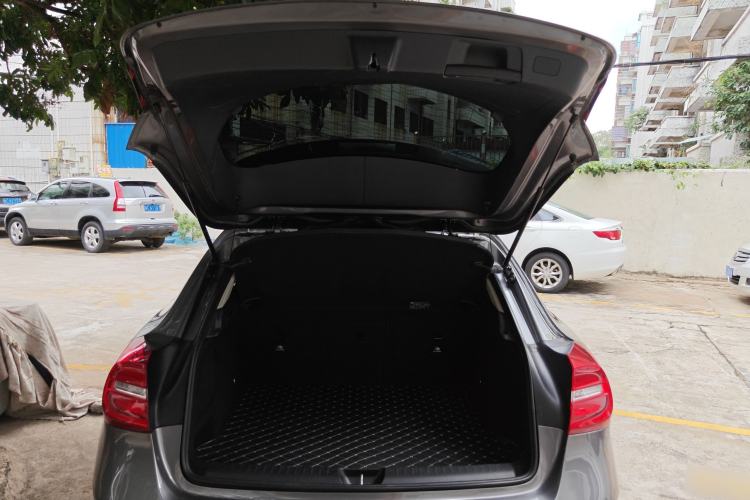 Used Mercedes-Benz GLA 2016 GLA 220 4MATIC Fashion Edition Trunk