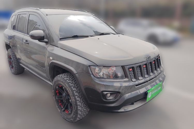 Used Jeep Compass 2014 2.4L Four-Wheel Drive Serpentine Collection Edition