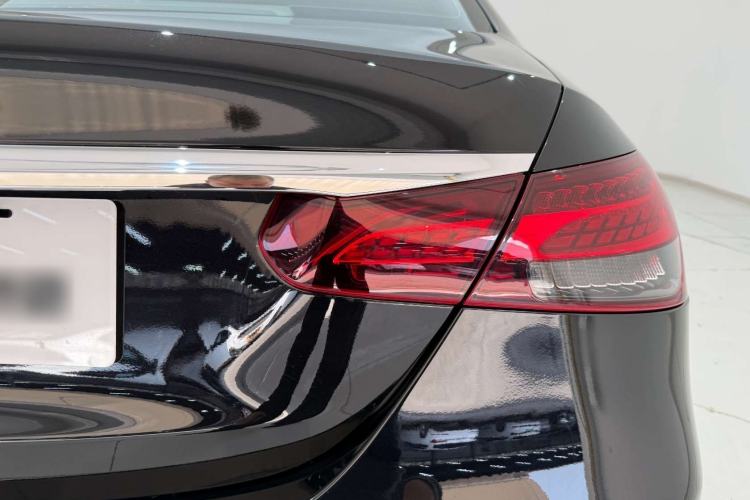 Used Mercedes-Benz E-Class 2023 Updated E 300 L Fashion Edition
