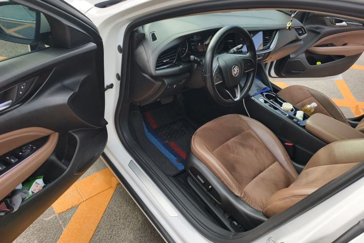 Used Buick Regal 2020 552T Luxury Version Driver Seat