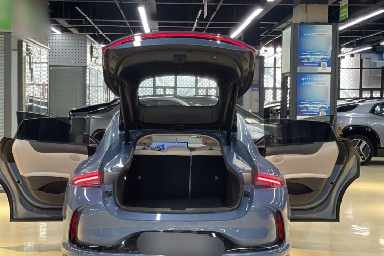 Used IM L6 2024 Max Standard Edition Trunk