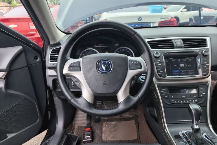 Used CHANGAN Raeton 2014 1.8T Automatic Prestige Anniversary Edition China IV Standard