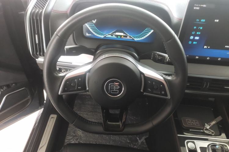 Used BYD Tang New Energy 2019 DM 2.0T All-Wheel Drive Smart Connectivity Enjoyment Model 7 Seats China VI Standard Steering Wheel