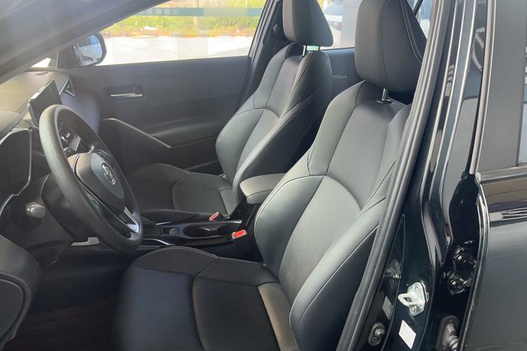 Used Toyota FRONTLANDER 2023 2.0L CVT Luxury Edition