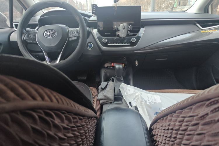 Used Toyota Corolla 2023 1.8L Smart Electric Hybrid Dual-Motor Pioneer Edition Center Console