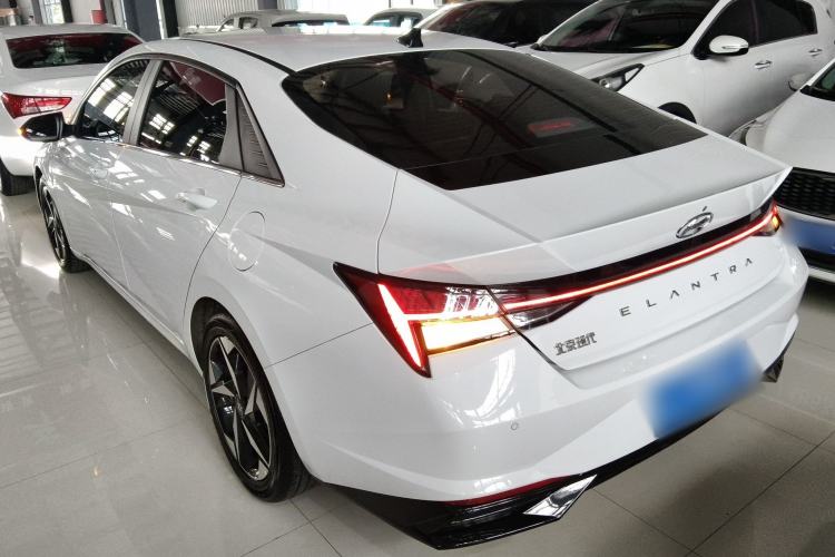Used Hyundai Elantra 2022 1.5L CVT GLX Elite Edition Rear Left 45 Deg