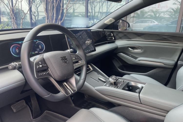 Used BYD Qin L 2024 DM-i 120KM Beyond Model
