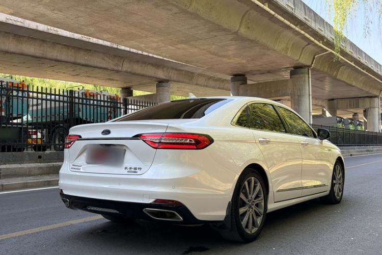Used Ford Taurus 2019 EcoBoost 245 Premium Edition Exterior 4