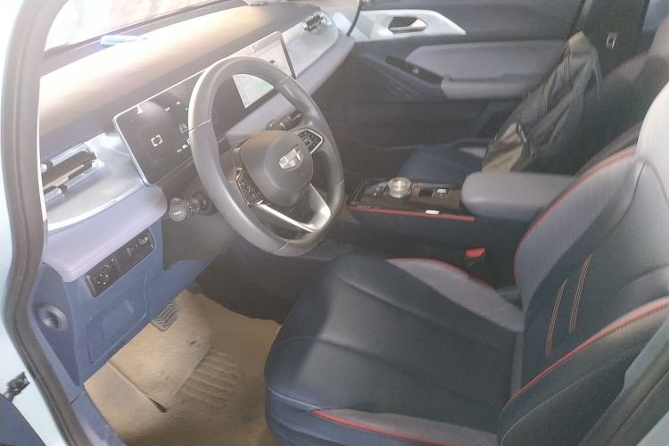 Used Geometry E Firefly 2022 401 km Linglong Tiger 4 Seats