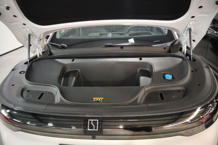 Used Zeekr 7X 2025 100 kWh Long-Range Rear-Wheel Drive with Intelligent Driving Features