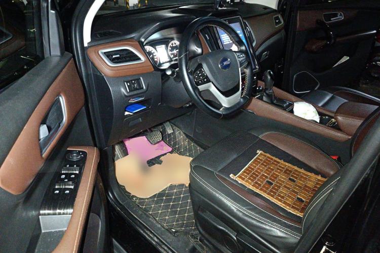 Used SWM X7 2017 1.5T Automatic Smart Enjoyment Version 7 Seats Driver Seat