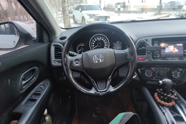 Used Honda Vezel 2017 1.8L CVT Front-Wheel Drive Pioneer Edition