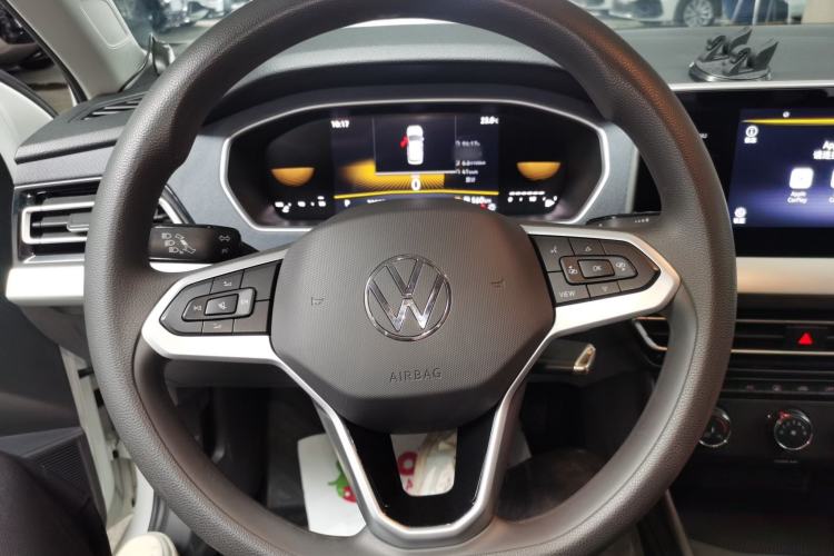 Used Volkswagen Lavida 2024 1.5L Automatic DeYi Edition Steering Wheel