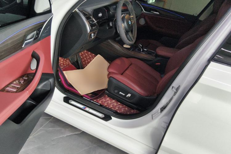 Used BMW X3 2023 xDrive30i Leading Model M Night Edition Package Driver Seat