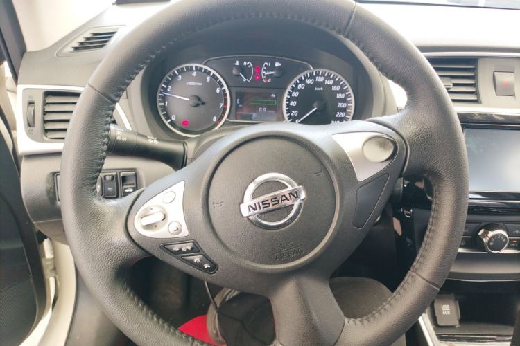 Used Nissan Sylphy 2018 1.6XV CVT Deluxe Edition Steering Wheel