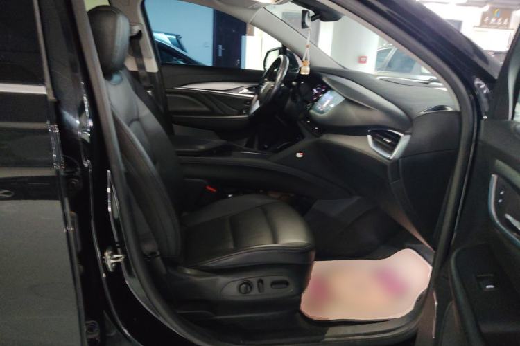 Used Buick Enclave 2020 28T Two-Wheel Drive Prestige Version Right Front Seat