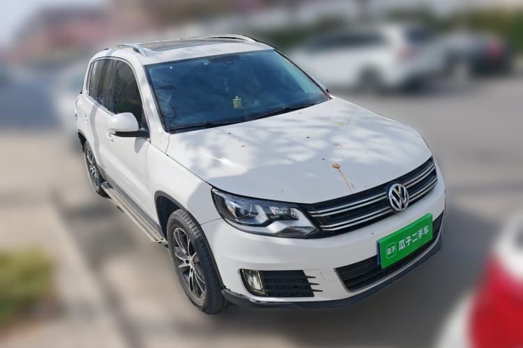 Used Volkswagen Tiguan 2016 300TSI Automatic Two-Wheel Drive Luxury Edition Front Right 45 Deg