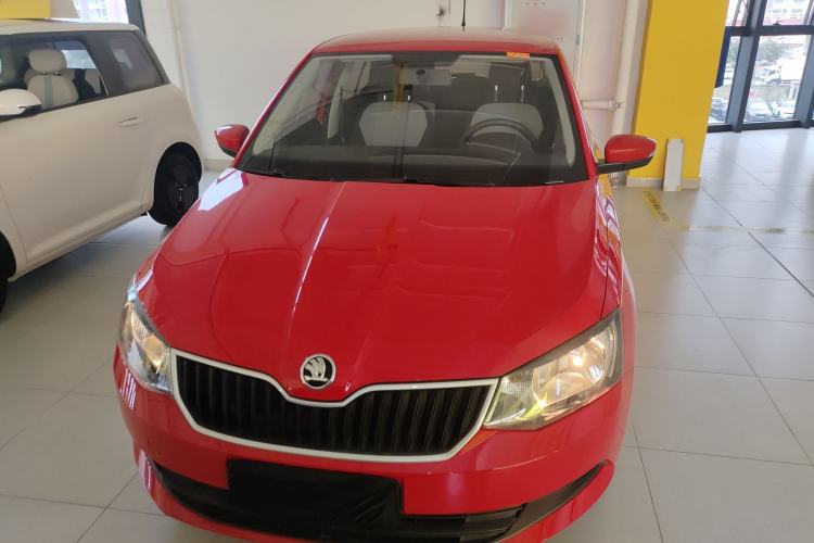 Used Skoda Fabia 2017 1.4L Automatic Car Enjoy Edition
