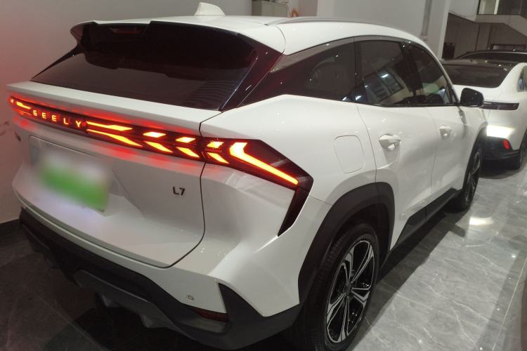 Used Geely Galaxy L7 2024 1.5T 115 km MAX Dragon Edition
